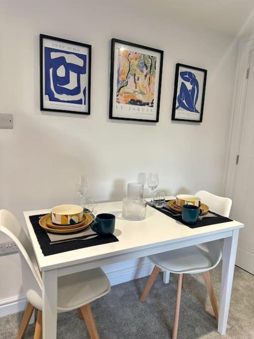 Apartment Spacious And Stylish Flat In Trowbridge, Wiltshire Trowbridge